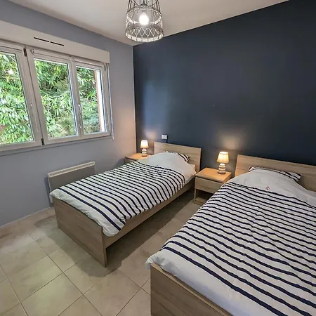 Holiday home Renove Au Bord Du Avec Terrasse, Parking Reserve, Equipements Modernes Et Aire De Jeux. - Fr-1-611a-16