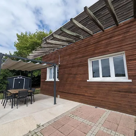Holiday home Renove Au Bord Du Avec Terrasse, Parking Reserve, Equipements Modernes Et Aire De Jeux. - Fr-1-611a-16 Peigney