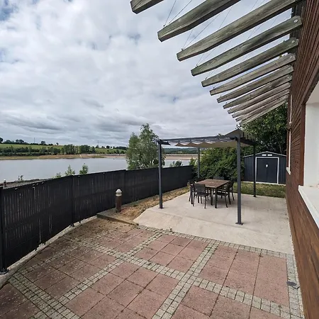 Renove Au Bord Du Avec Terrasse, Parking Reserve, Equipements Modernes Et Aire De Jeux. - Fr-1-611a-16 * Peigney