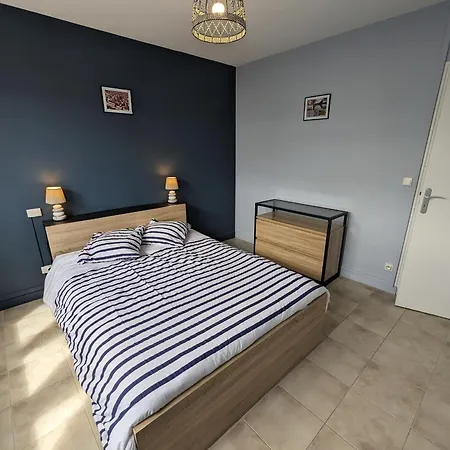 Holiday home Renove Au Bord Du Avec Terrasse, Parking Reserve, Equipements Modernes Et Aire De Jeux. - Fr-1-611a-16