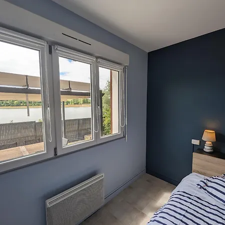 Semesterbostad Renove Au Bord Du Avec Terrasse, Parking Reserve, Equipements Modernes Et Aire De Jeux. - Fr-1-611a-16 Peigney